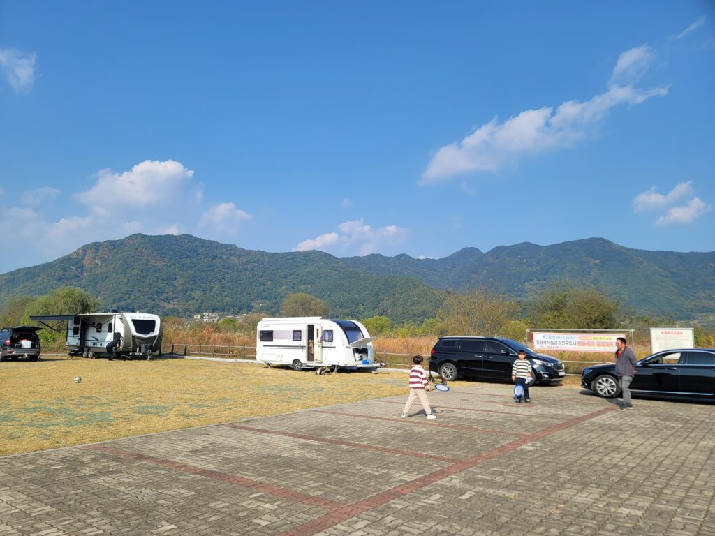 경남 창원 노지 캠핑 - 가까운 곳에서 조용한 가을을 즐기고 싶은 곳