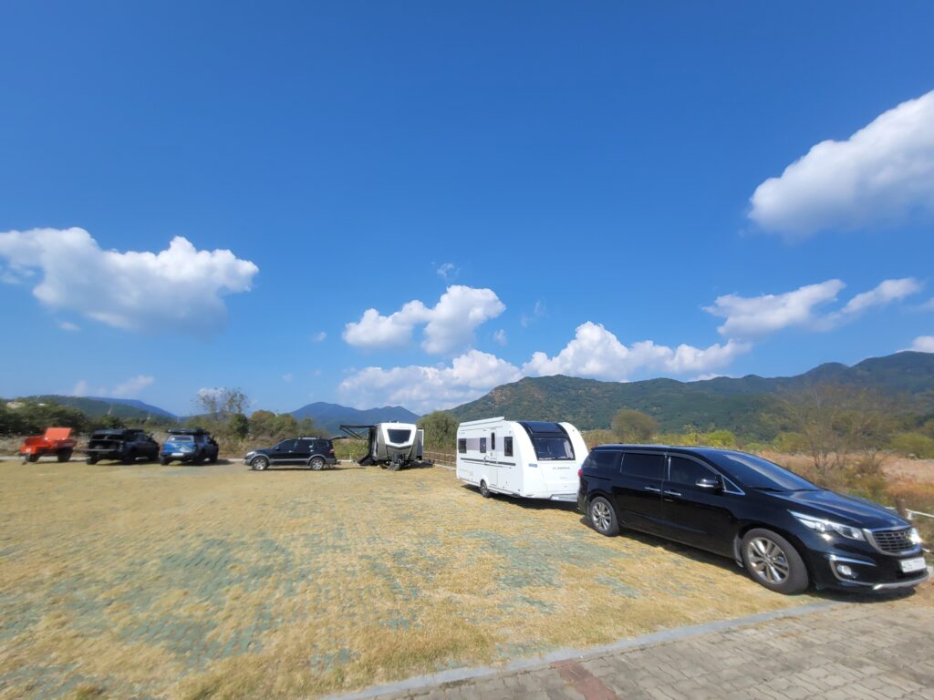 경남 창원 노지 캠핑 - 가까운 곳에서 조용한 가을을 즐기고 싶은 곳